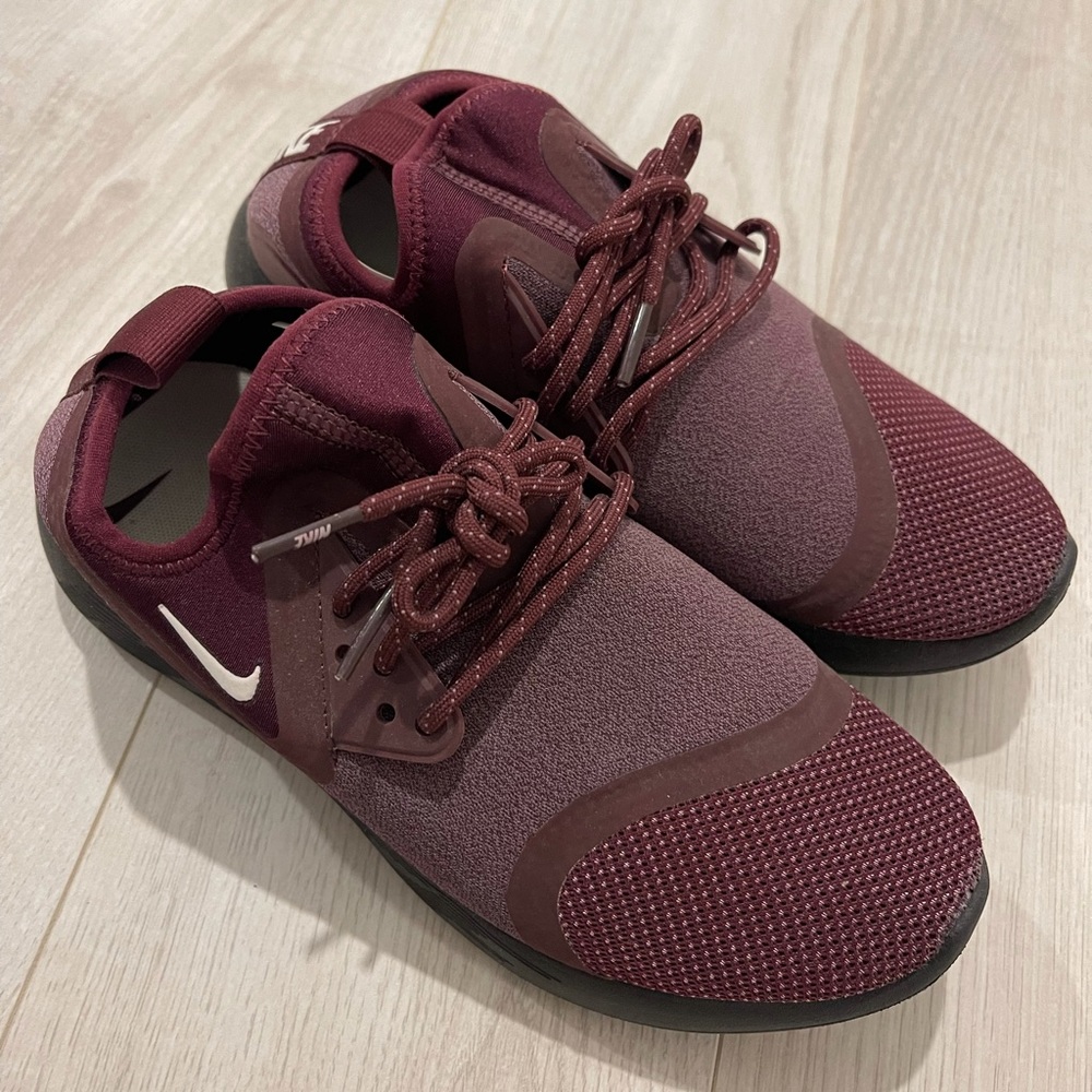 Nike Lunarcharge Essential